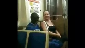 Četiri lezbijke porn ...
