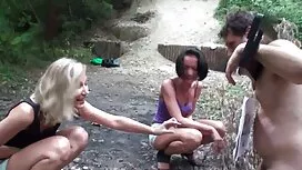 Prijatelj liže dlaka ...