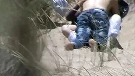 Ujutro, seksi plavuš ...