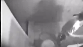 Seksi Tina skinula s ...