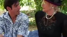 Ćelav je upao na xxx ...