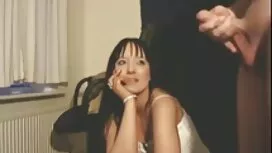 Plavuša i brineta im ...
