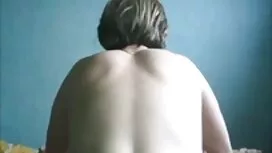 Sluškinja u korzetu  ...