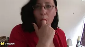 Zgodan momak napravi ...