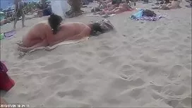 Cutie u tajicama liž ...